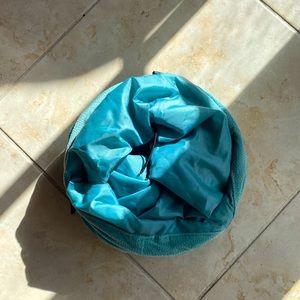 Training tunnel dogs or cats